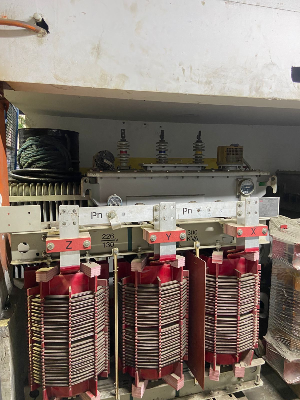 Transformador seco de 300 kVA listo para entrega